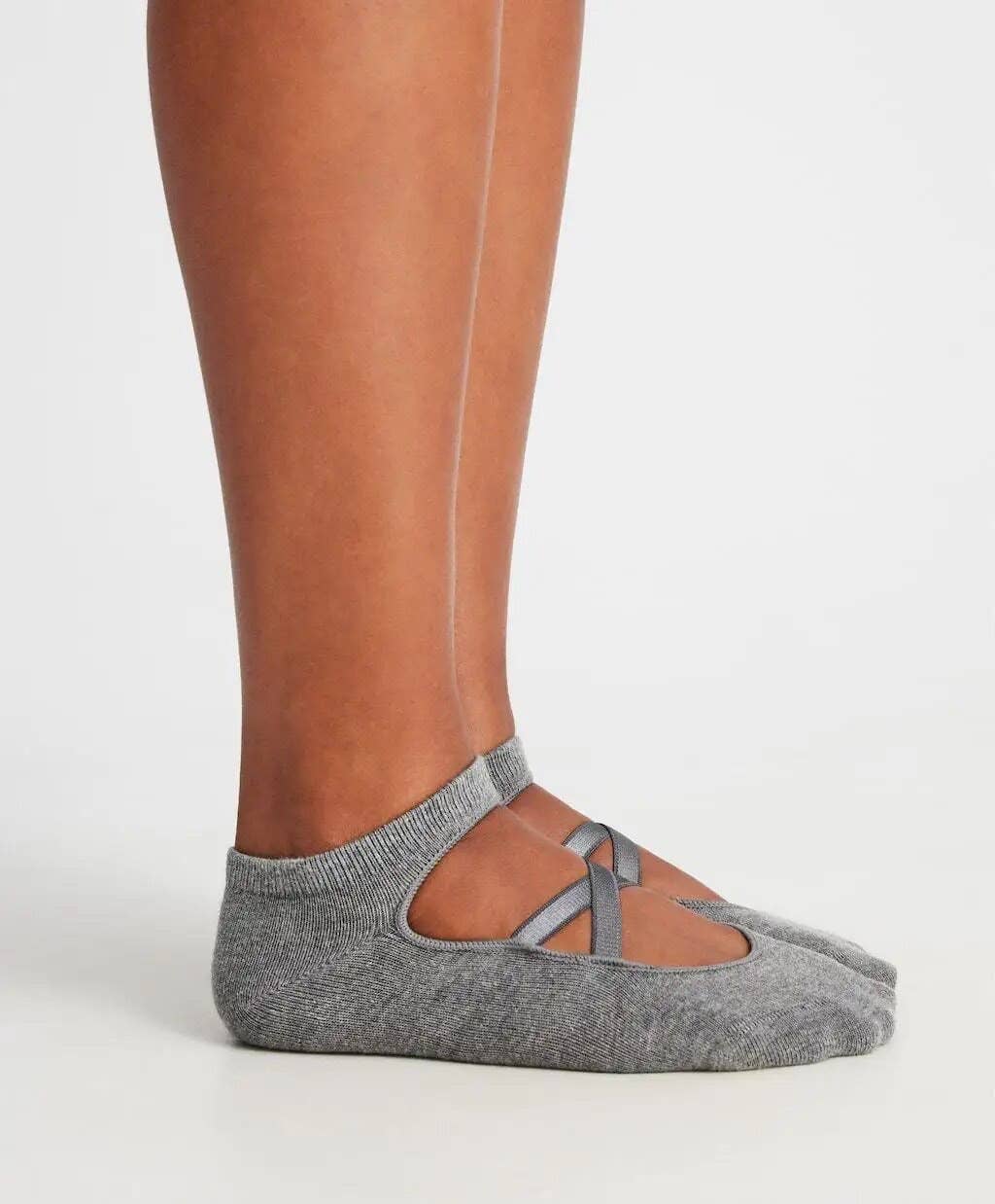 Belsize Activewear - Wholesale Socks - Women's - Yoga & Pilates grip socks bundle14