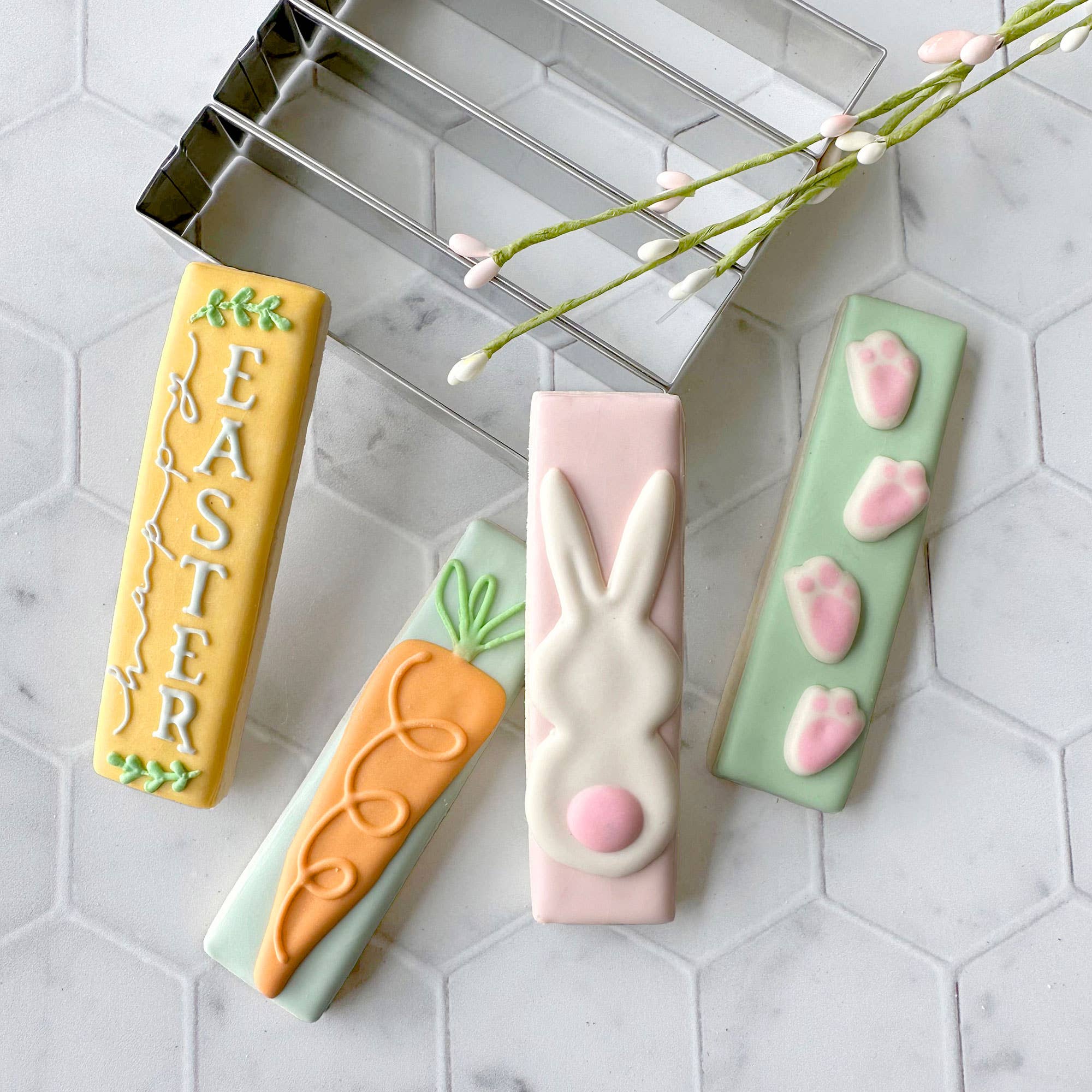 R&M Balloon Bunch Cookie Cutter - 4.5 Inch Stainless Steel Baking Cutter