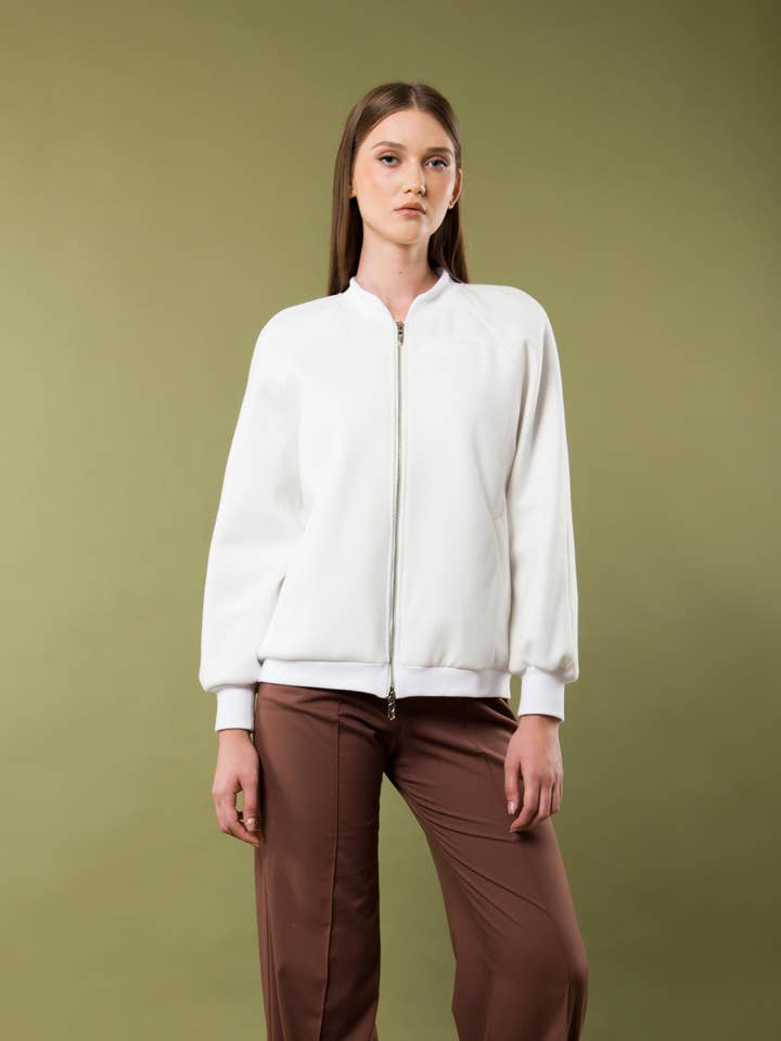 Casaco bomber em lã branca por atacado de TAVROVSKA