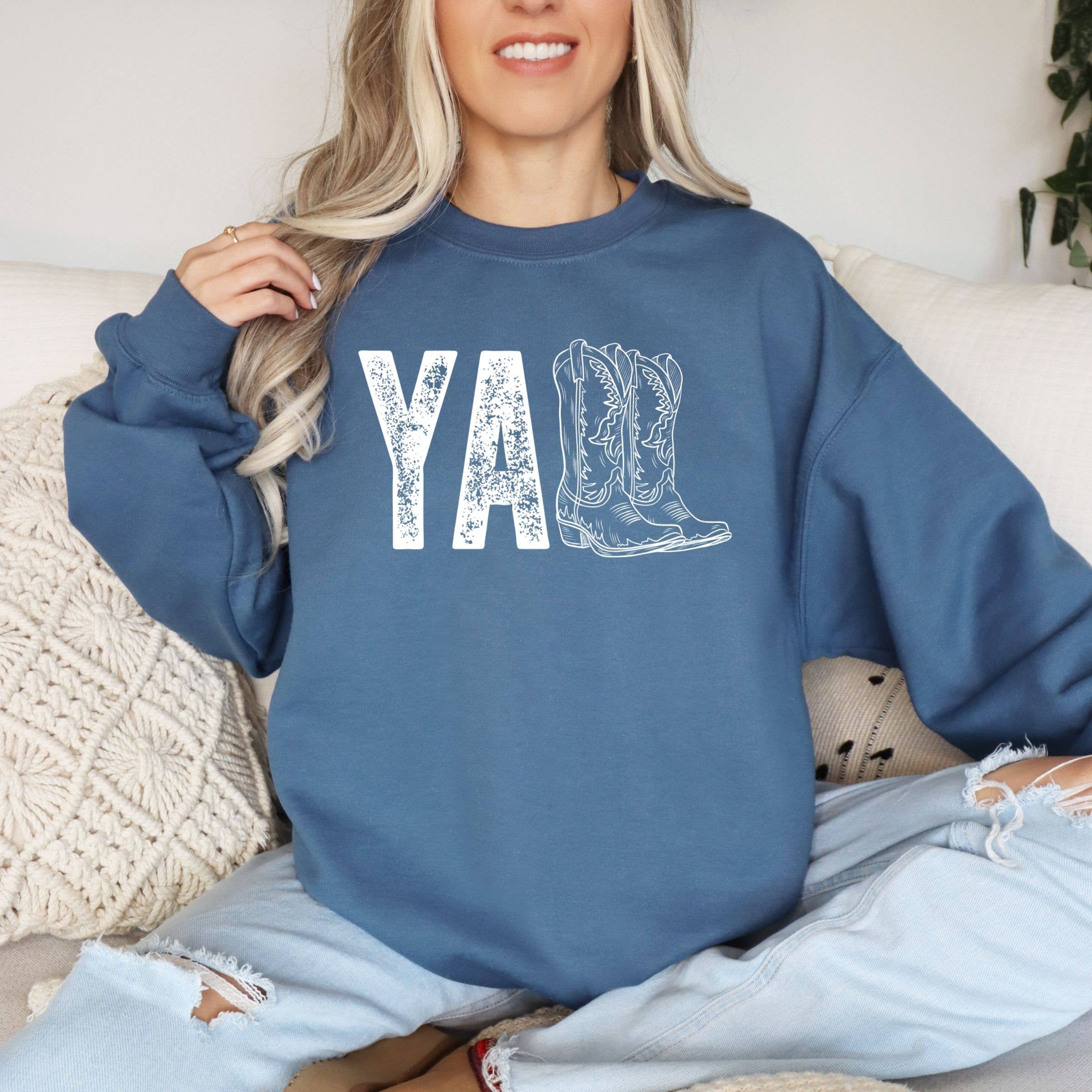 Wholehearted Motherhood and Co. – Engroshandel Grafisk Sweatshirt - Dame – YALL Grafisk Sweatshirt - Efterår Western Tøj1