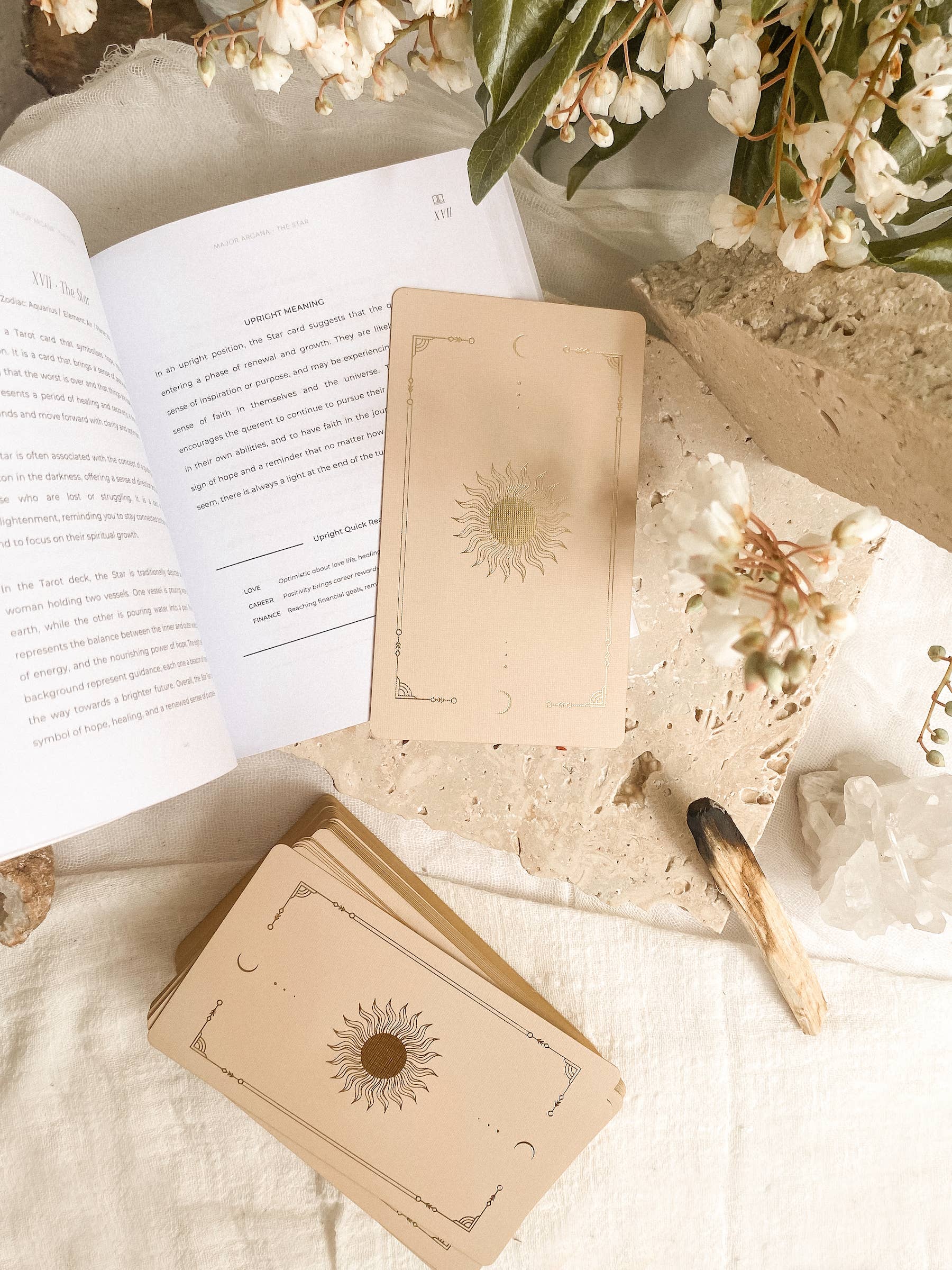 ST SOLEIL - Wholesale Tarot Cards - Lucid Dreams Beginners Tarot Deck ED IV, Beige13