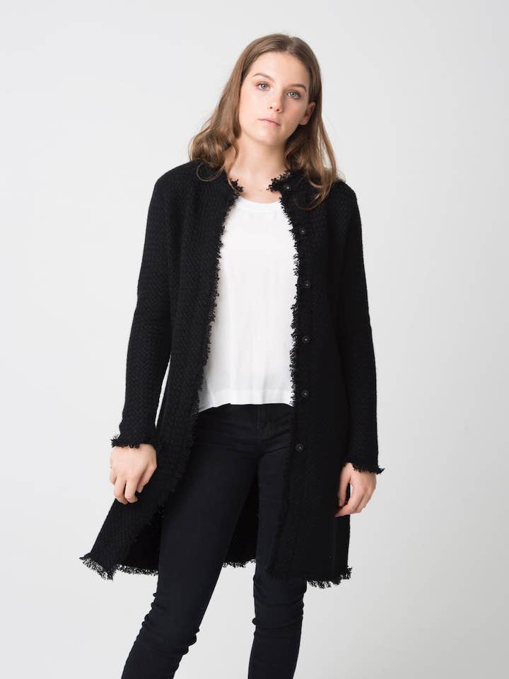 COCO Mandarin Coatigan - Noir pour la vente par Nuan Cashmere