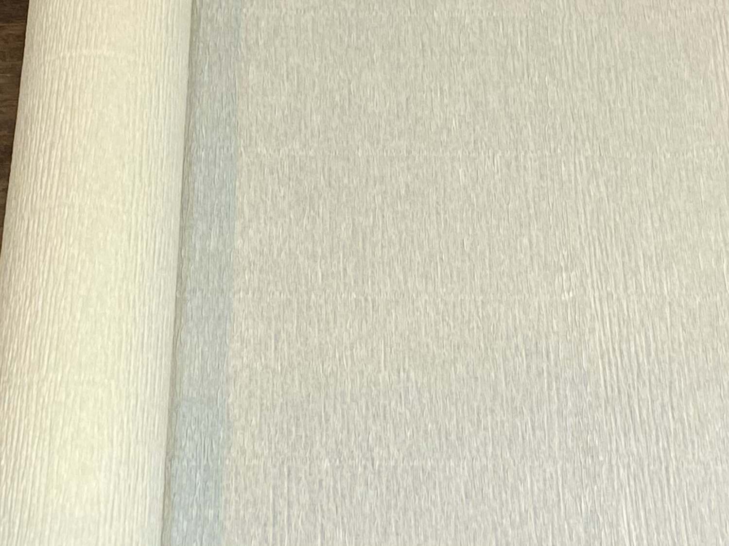 Petals and Pearls Design - Vente Matériels de bricolage - Crêpe épaisse ivoire pour fleuristes1