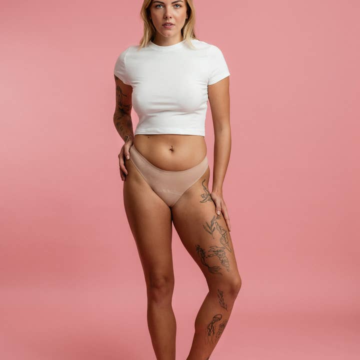 Quotidiano-Corda-Beige e ulteriori Risultati per intimo moda corinne all'ingrosso. Resi gratuiti e termini di pagamento a 60 giorni su Faire in tendenza su Faire.