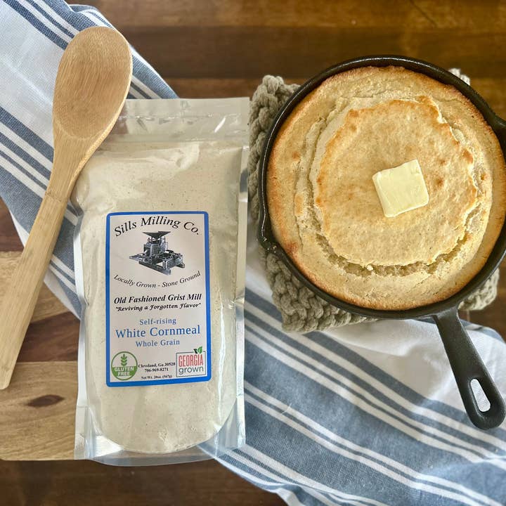 White Self-rising Cornmeal for wholesale by Sills Milling Co