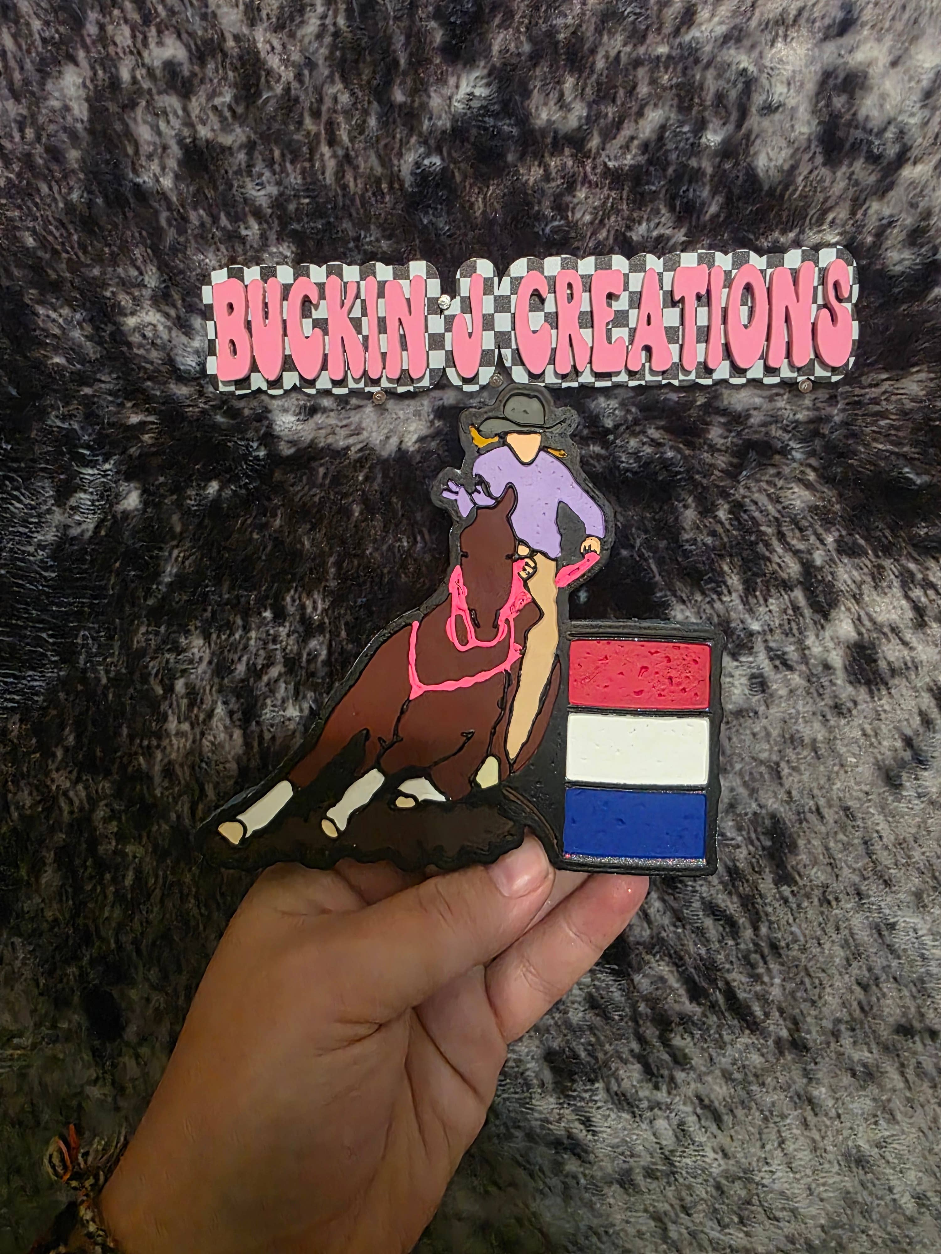 Buckin J Creations - Vente Désodorisant pour voiture – femme - Désodorisant de voiture fait main pour coureur de baril8