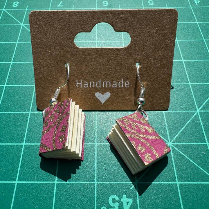 Handmade Book Earrings and other Purchase Wholesale leite em pó 5 kg preço. Free Returns & Net 60 Terms on Faire trending on Faire.