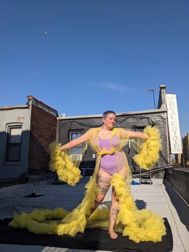 Devi Kjortel for engroshandel hos Dimaz