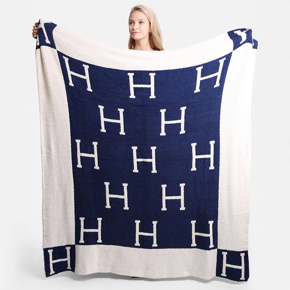 Sensibling Corp. - Wholesale Keychain - Women's - Initial Monogram Patterned Reversible Throw Blanket30