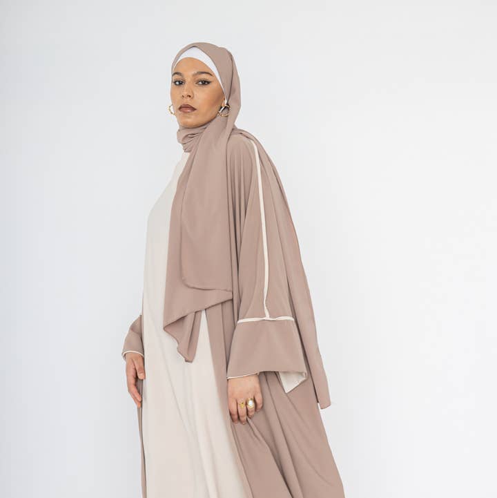 IDEAL OUTFIT – wholesale Kimono – Women's – Kimono with two-piece silk tank top from Medina 2373pk20