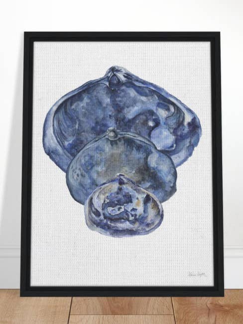 Gerahmter gestapelter blauer Muscheldruck | Küstenkunstwerk 16 x 20 für den Großhandel von Melissa Dayton Art and Design