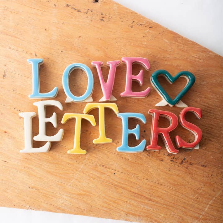 MudLOVE - Wholesale Decorative Tabletop Object - I - Handcrafted Ceramic Letter - Various Colors