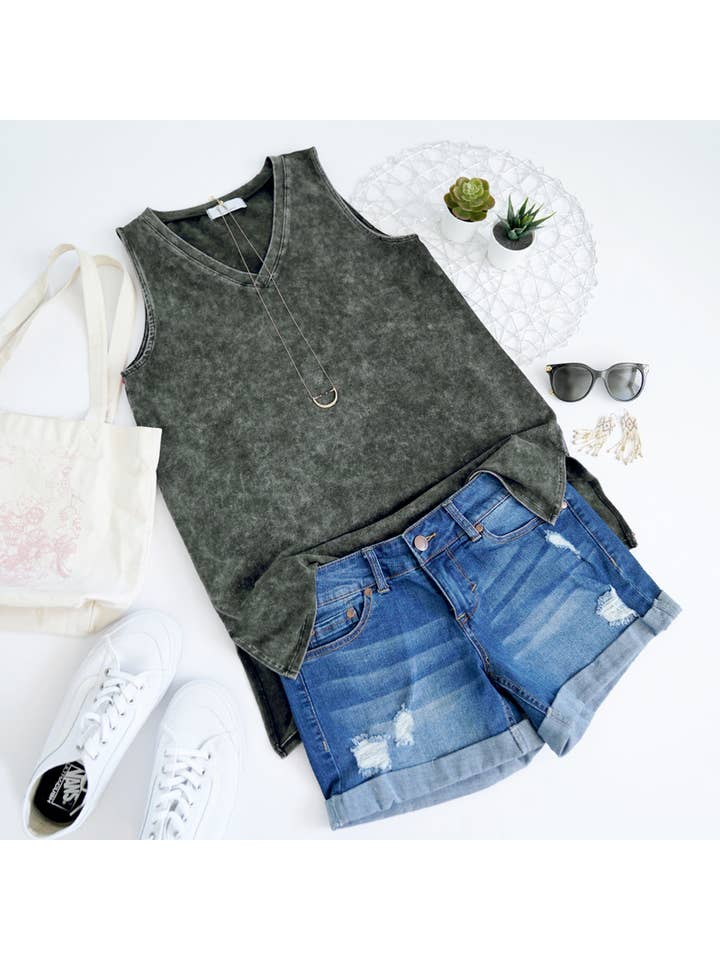 42POPS - Wholesale Tank Top - Women's - ..Mineral Wash Tank Top w/ side-slit Plus size