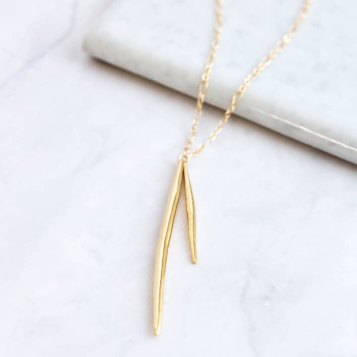 Dubbel Thorn Gold Halsband för wholesale av Vi Ling Designs