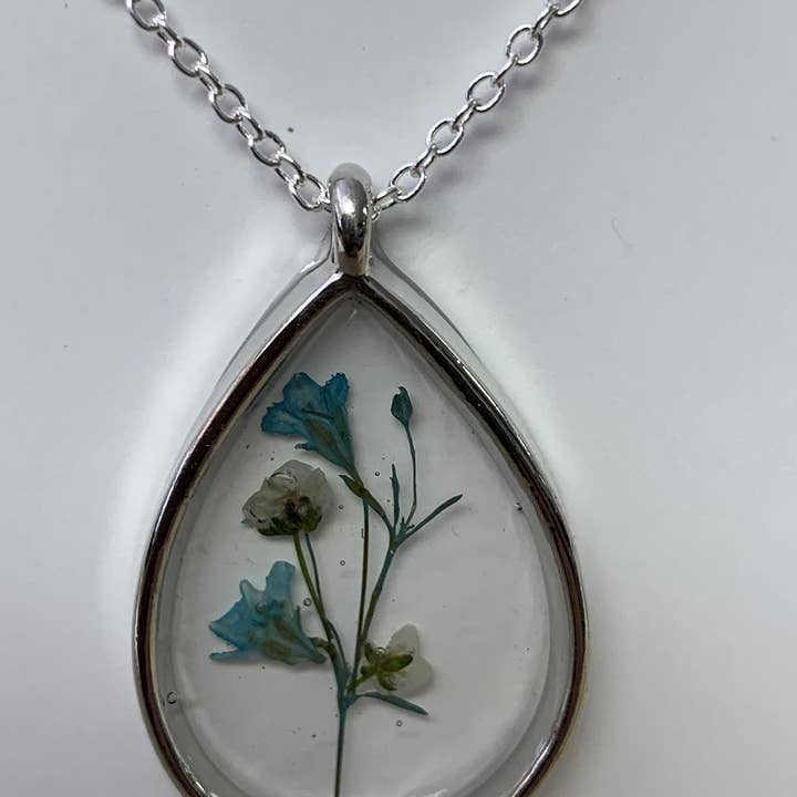 Silver Resin Dainty blå og hvid halskæde for engroshandel hos Charlmaysllc