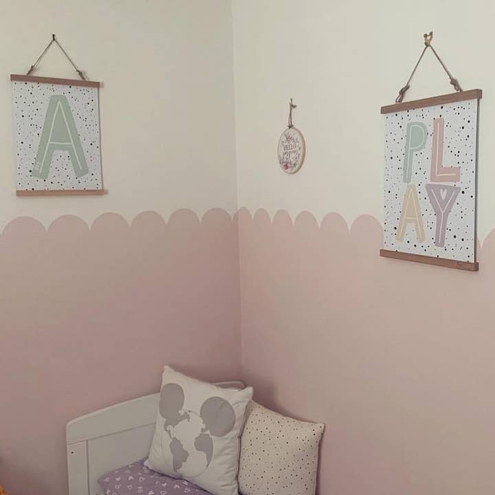 PLAY Nuted Pastel Colors Chambre d'enfant Style scandinave pour la vente par WinsterCreations™