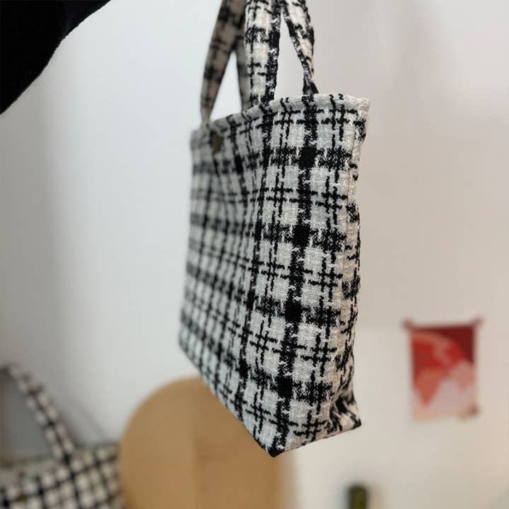 Funkyrel® Atzbranding Limited - Wholesale Tote Bag - Women's - Cosbai - Minimalist Black & White Checkered Tote Bag1