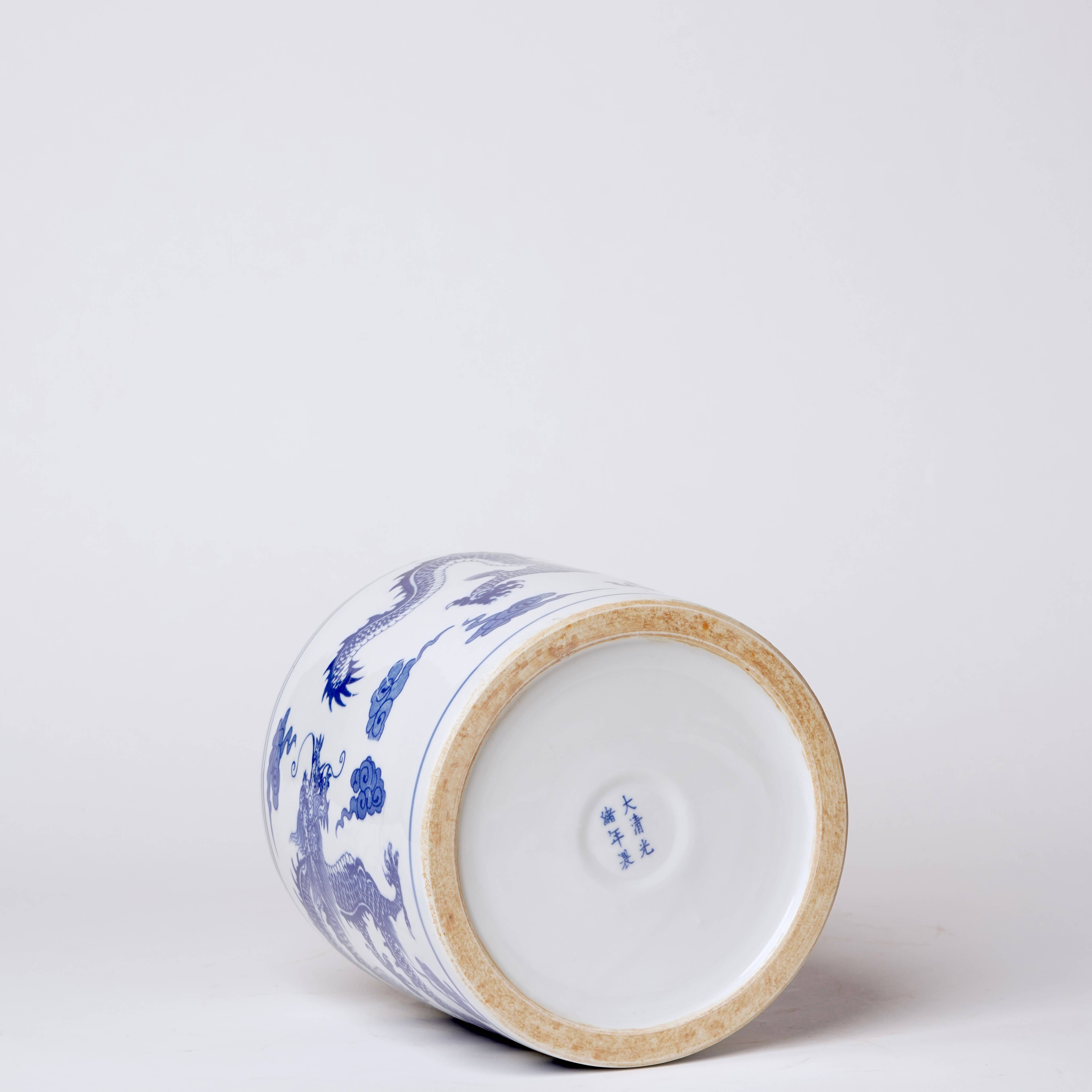 Cobalt Guild - Wholesale Plant Pot - Dancing Dragons Blue and White Porcelain Cachepot3