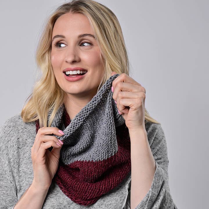 Wool Couture Company - Venta al por mayor Kit de manualidades - Kit de tejer Sandsend Snood para principiantes