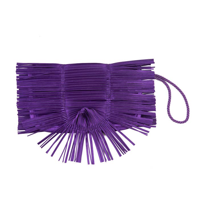 Embrayage PU pour la vente par Alexandra Tsoukala