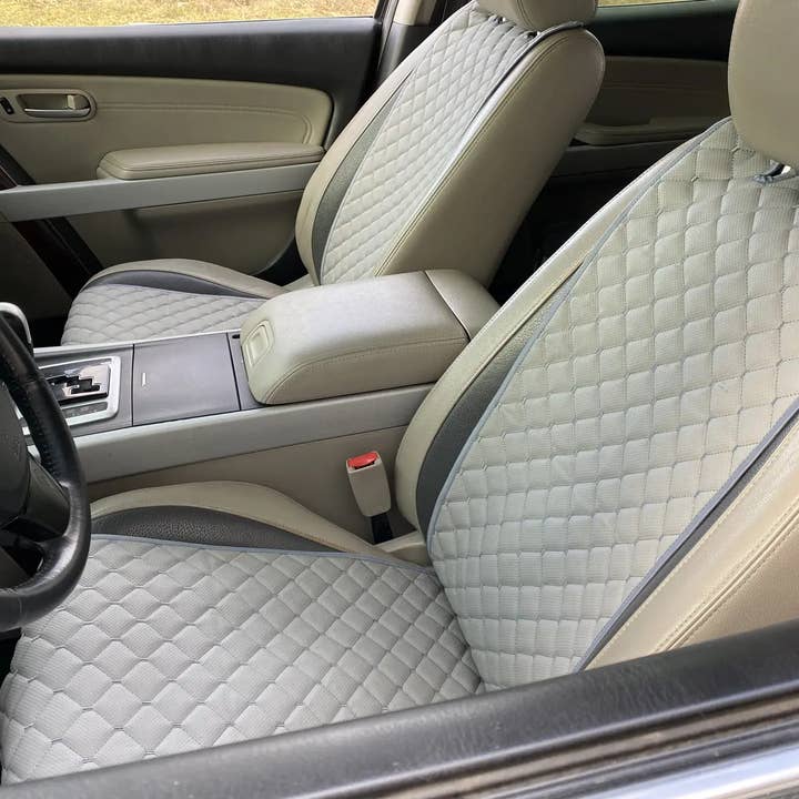 Set auto anteriore Copri in ecopelle traforata, Grigio chiaro per la vendita all'ingrosso da parte di OriginalDesign