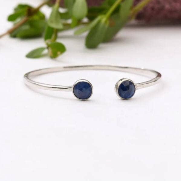 Discovered - Vendita all'ingrosso Bracciale a polsino - Braccialetto in argento 925 con zaffiro, unisex, misura regolabile, braccialetti con pietre preziose, gioielli fatti a mano, per lei