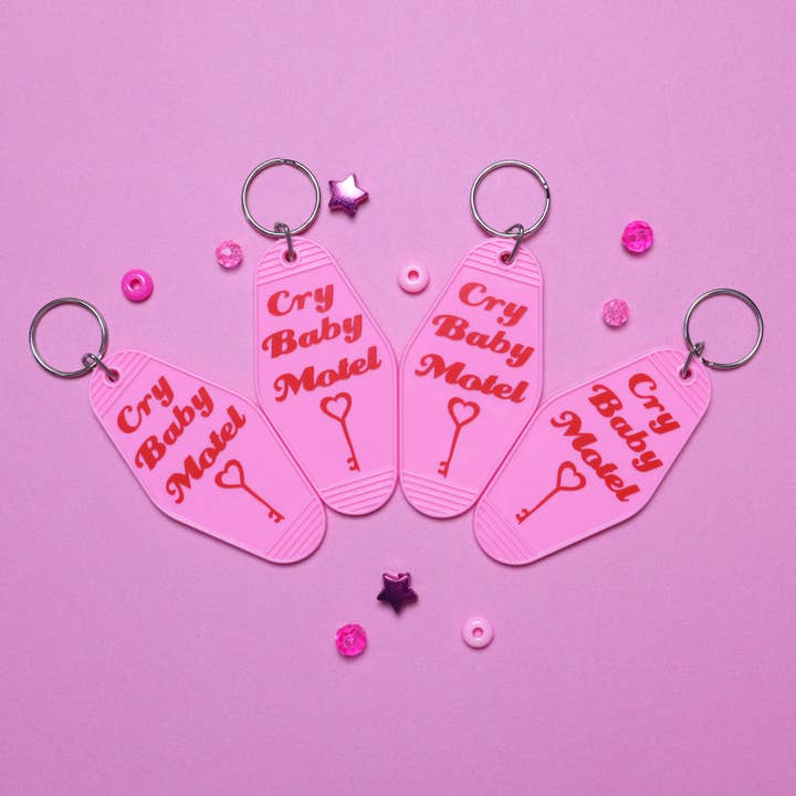 Sticker Hardly Know Her - Wholesale Keychain - Women's - Crybaby Motel Vintage Motel Style Keychain