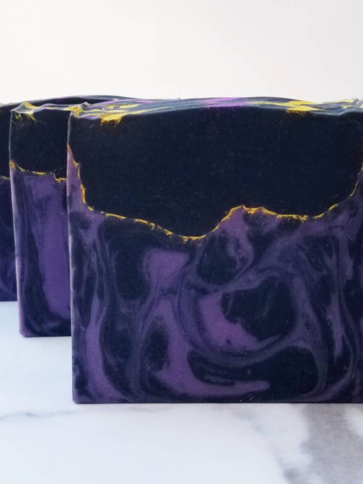 Midnat Fig Bar Sæbe for engroshandel hos Hemp and Clay Soapery