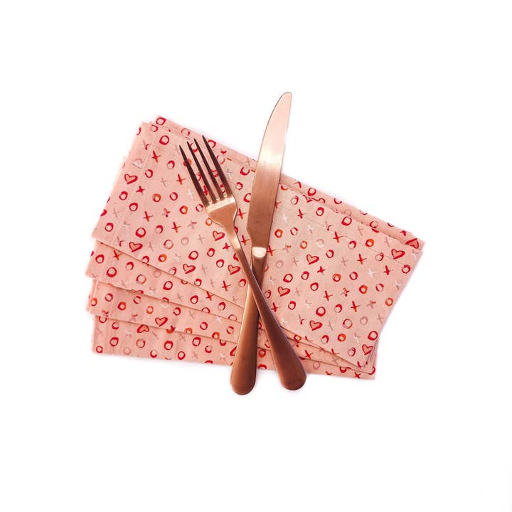 90 West Linen Co. - Wholesale Dinner & Cloth Napkin - Xs and Os Valentine's Day Napkins, Set of 414