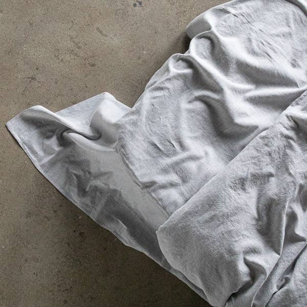 LinenMe - Wholesale Flat Sheet - Linen Flat Sheet Graphite Washed Pinstripe1