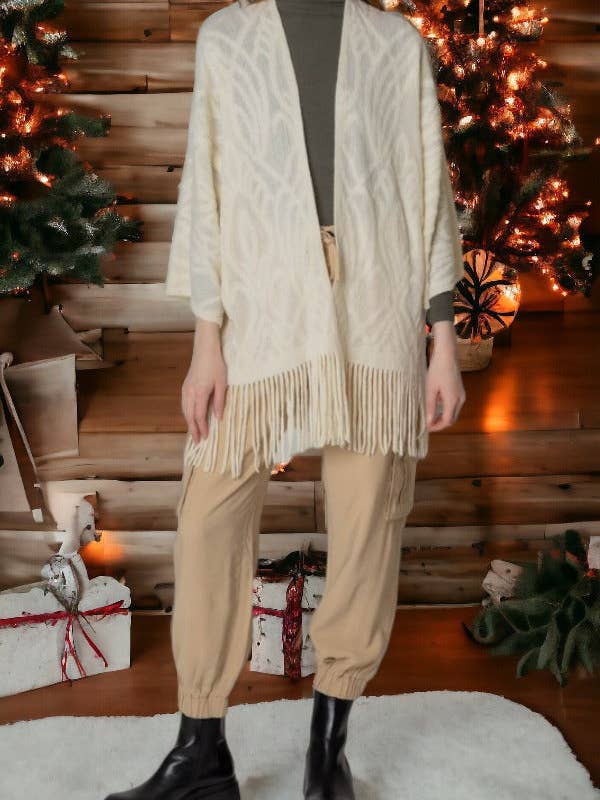 Padrão de Crochet Fringe Ruana por atacado de Andrea Bijoux