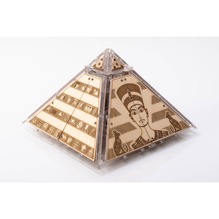 Pyramid-V3 pour la vente par REMARKABLE GIFTS