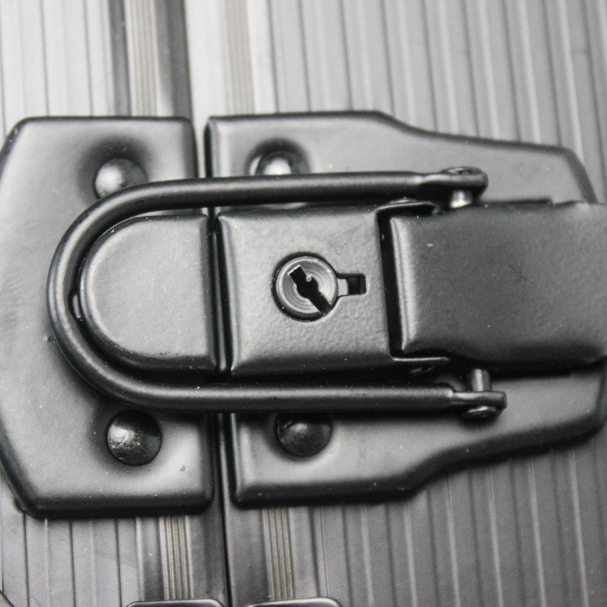 39F Inc. - Wholesale Tool Set - Home Repair Tool Set with Rolling Toolbox-4 Drawer16