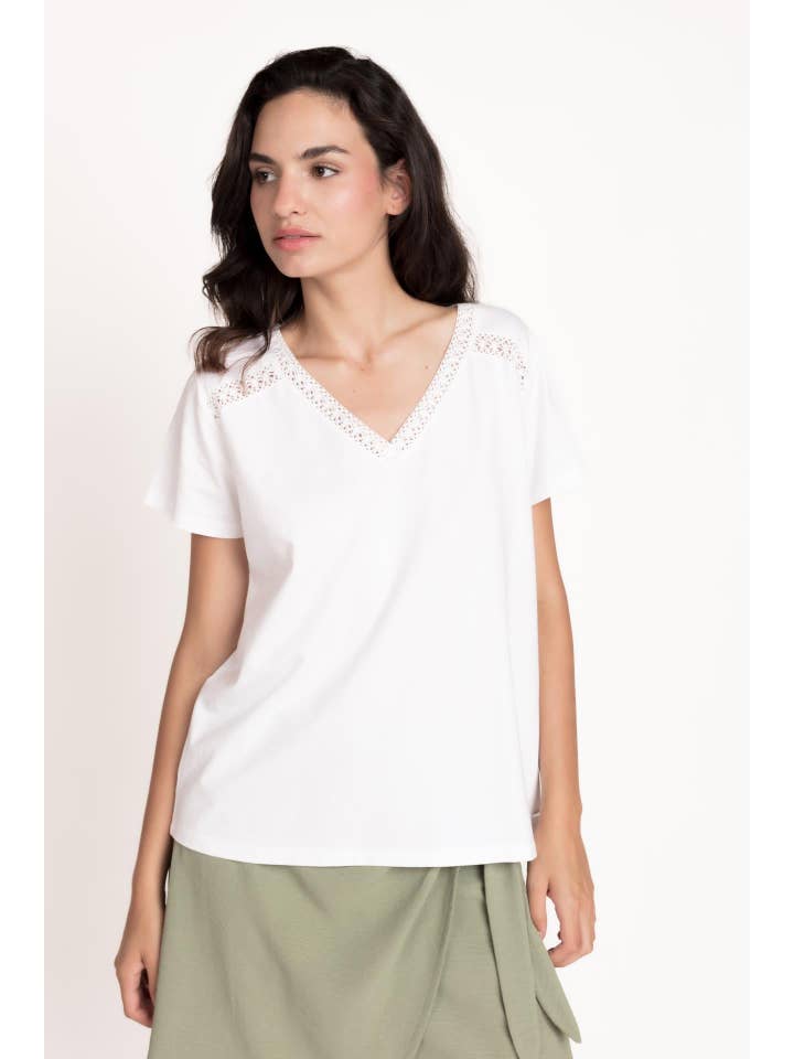 CMS Love - Wholesale T-Shirt - Women's - T-SHIRT WITH EMBROIDERED STRAP DETAIL B2B