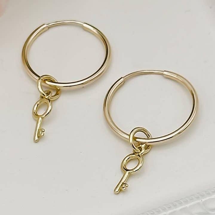 Boucle d'oreille Serenity Charm pour la vente par Rand Design