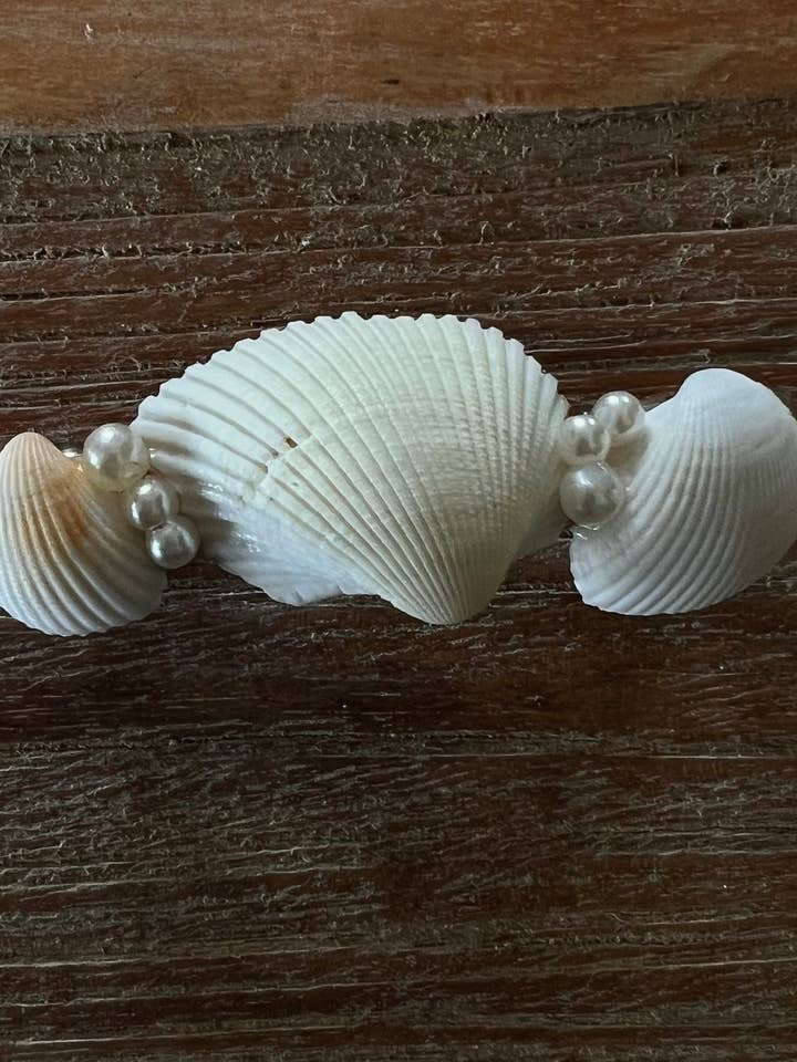 Pince à cheveux coquillage for wholesale by M4ndylove