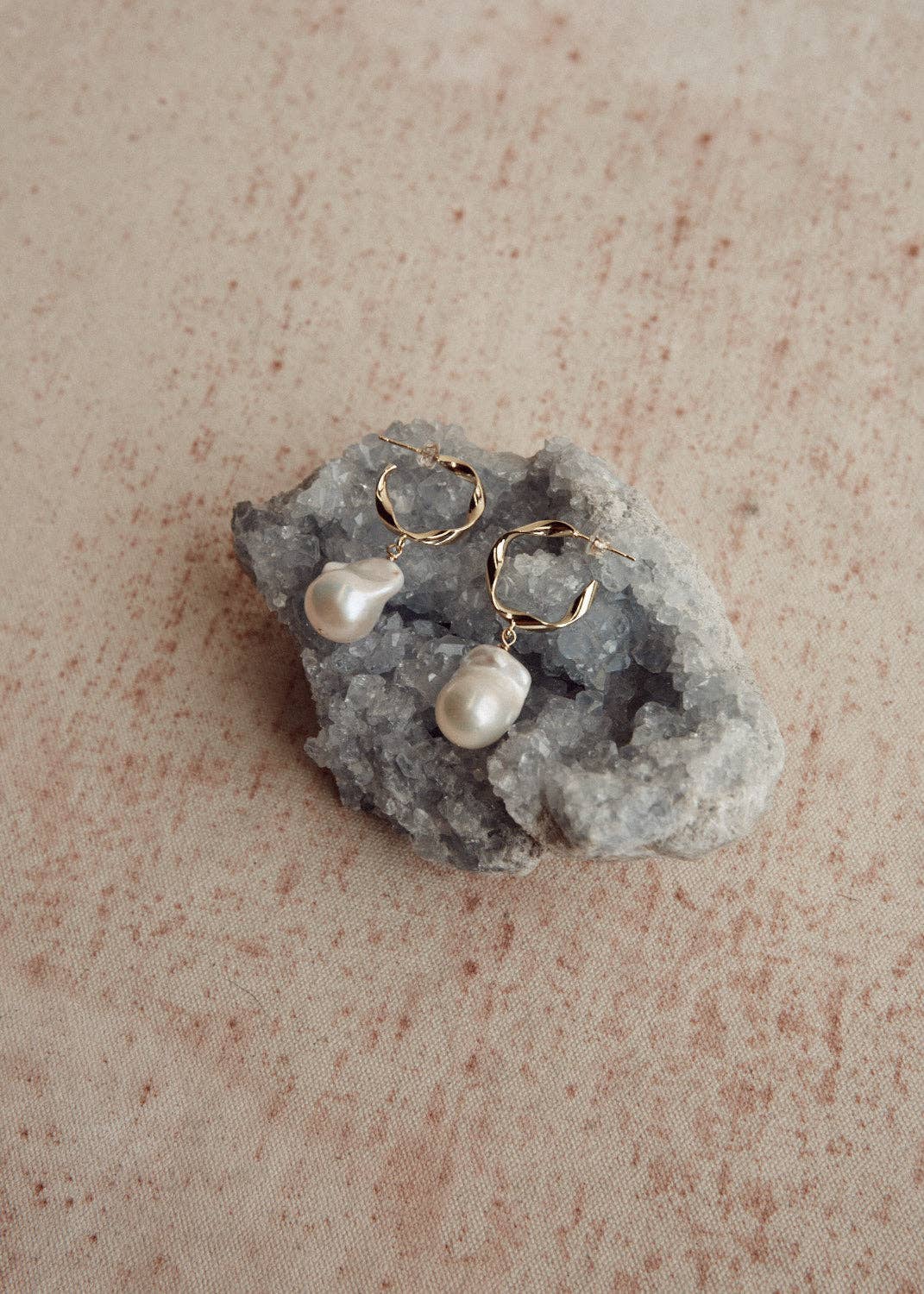 Dove Grey Accessories - Wholesale Dangle Earrings - IMOGEN PEARL EARRINGS1