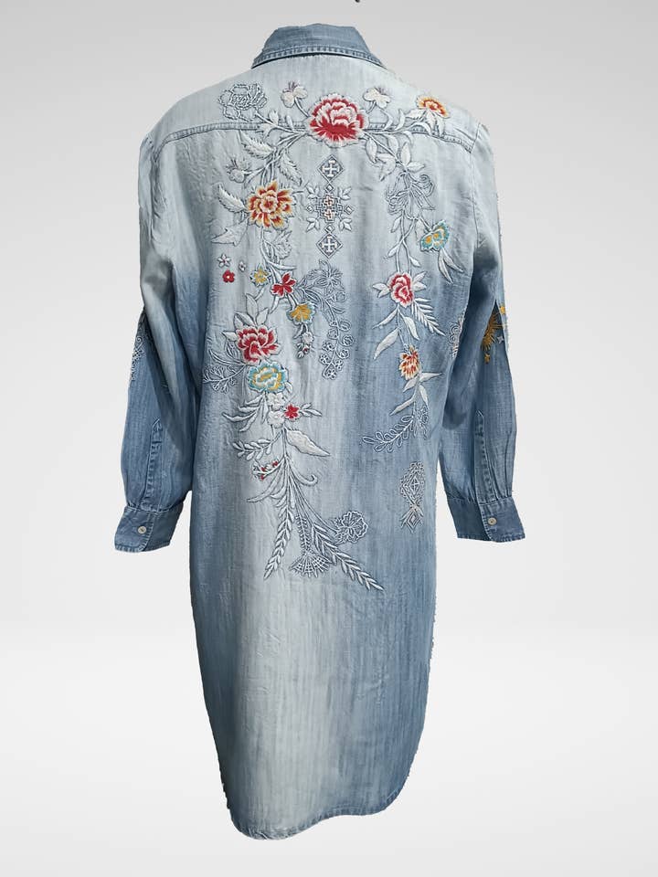 ROBE MACI pour la vente par Caite & Kyla