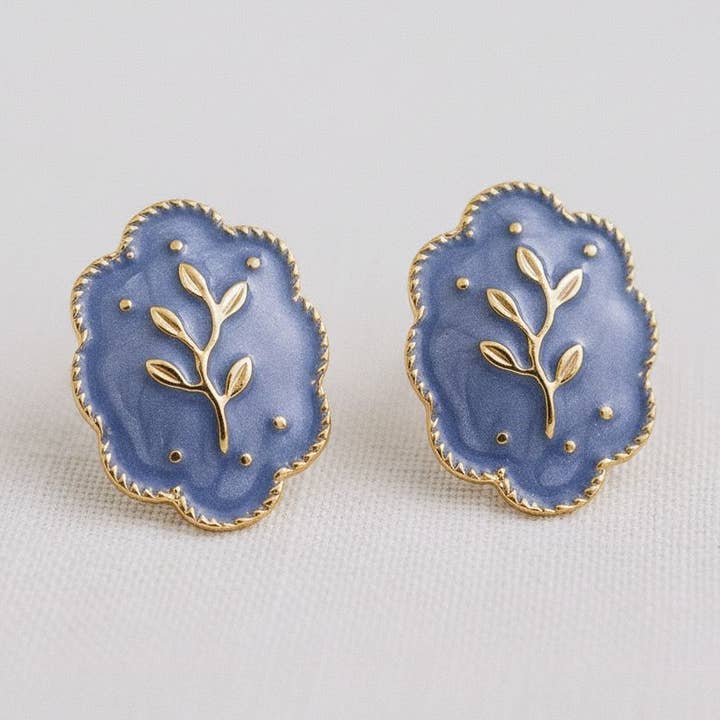 Boucles d'oreilles pendantes inspirées par des motifs floraux artistiques pour la vente par Ellemadera