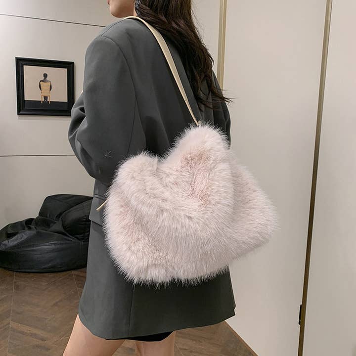 ACCITY - Wholesale Shoulder Bag - Women's - WINTER FAUX FOX FUR ONE SHOULDER FASHION PLUSH BAG_CWAB4009