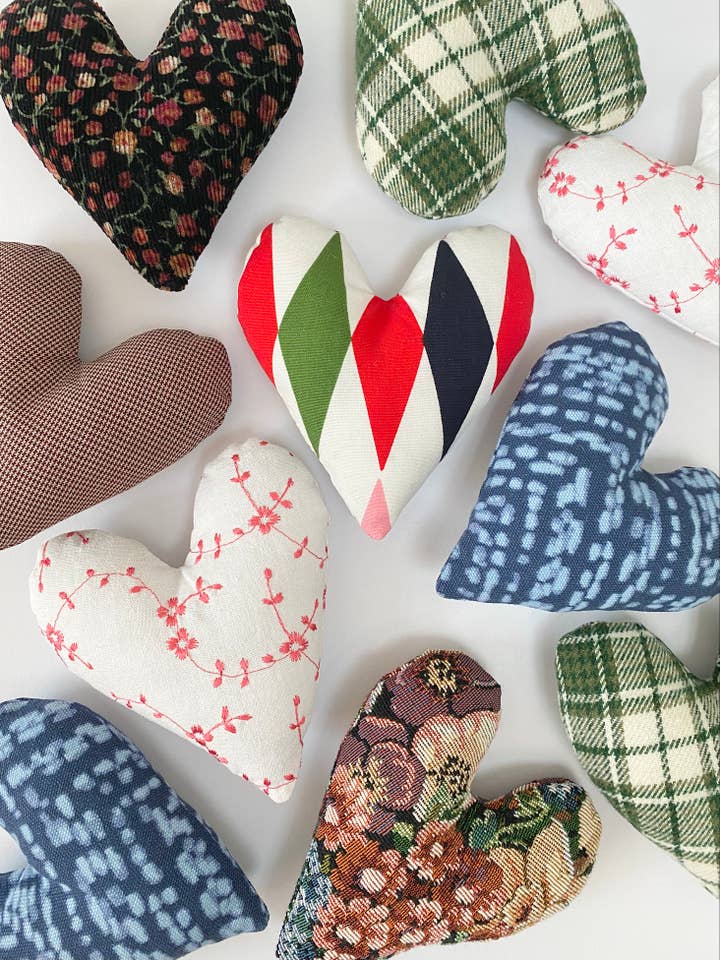 Catnip Cat Toy, Variety Pack, Large Heart Cat Toy for wholesale by Evanne Made