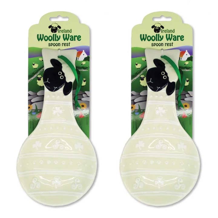 Repos-cuillères en céramique irlandaise en forme de mouton pour la vente par Dublin Gift Company