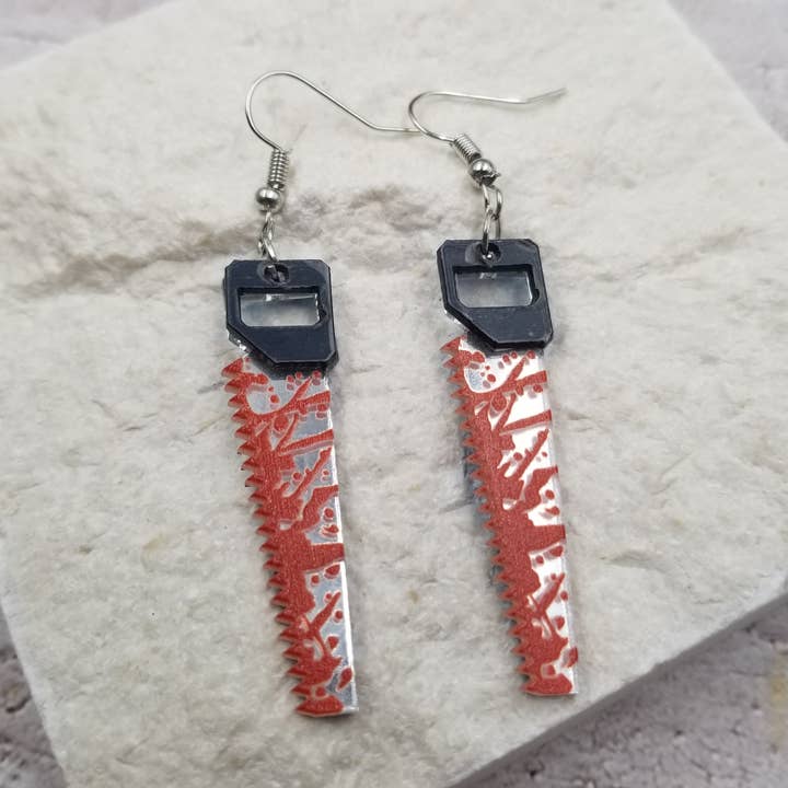 Akryl Halloween kædesav øreringe for engroshandel hos Treasure Wholesale