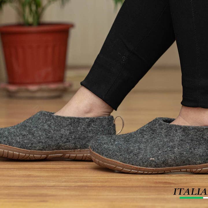 Woollyes Inc - Wholesale Casual shoes – Kids - Outsole Shoe with Rubber Sole – Charcoal1