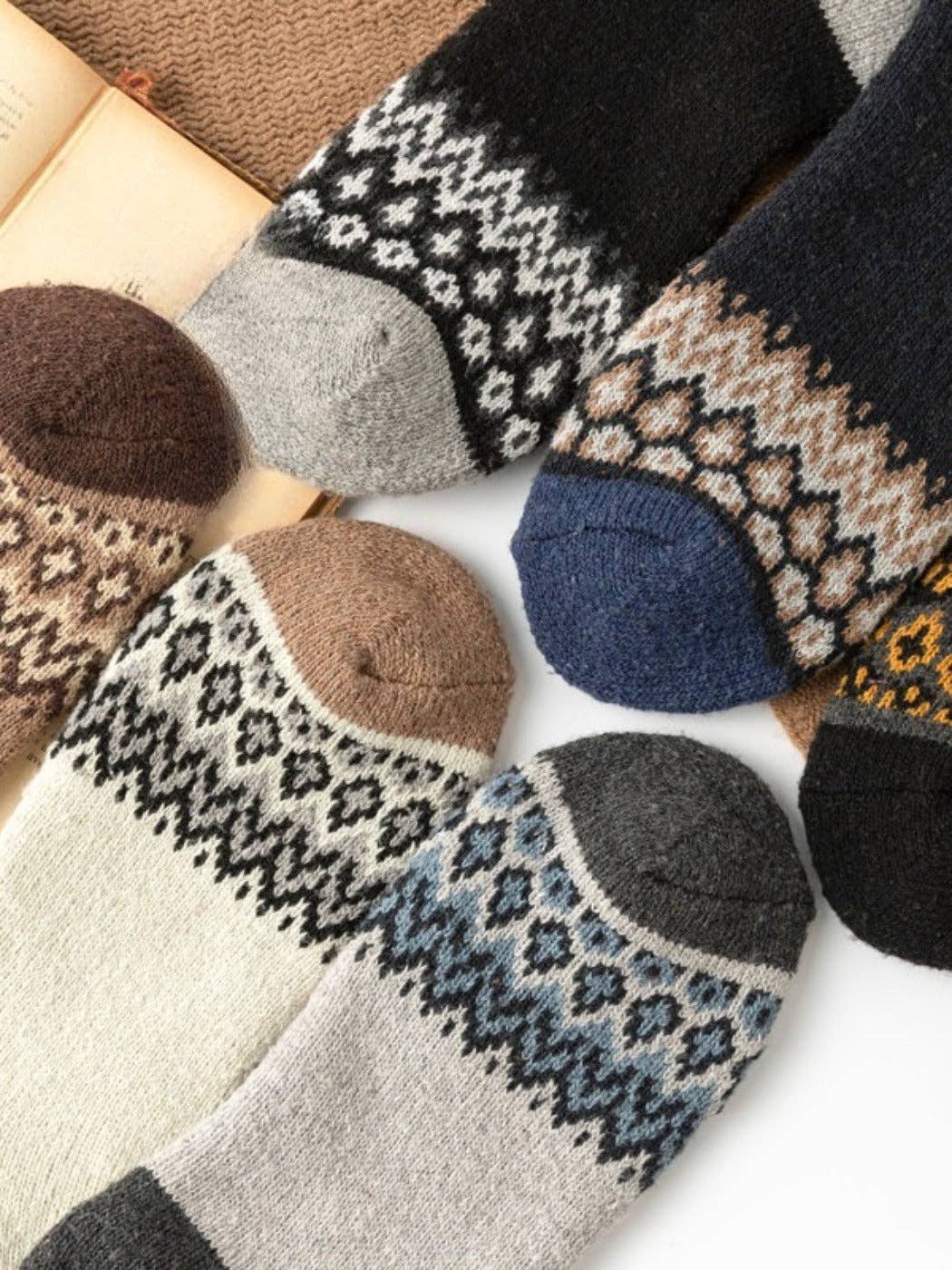 Funkyrel® Atzbranding Limited - Vendita all'ingrosso Calzini - Uomo - Rufia - Calze Invernali Spesse Retrò Classiche da Uomo - 5 Paia/Confezione1