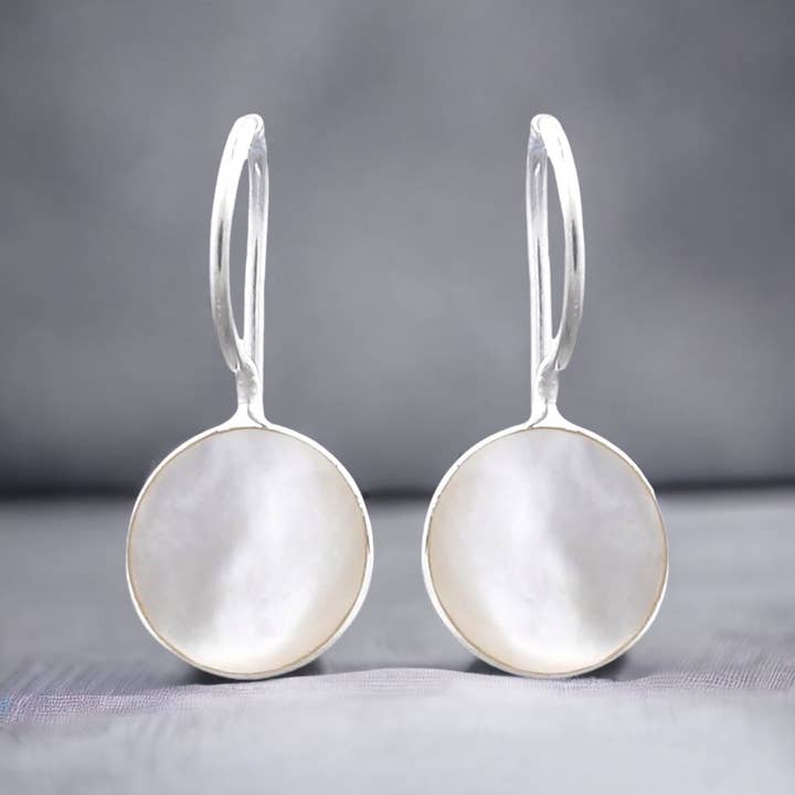 MadamLili - Wholesale Dangle Earrings - Personalised 925 Sterling Silver Mother of Pearl Earrings with ENGRAVING - Minimalistic White Jewellery - OHR925-57