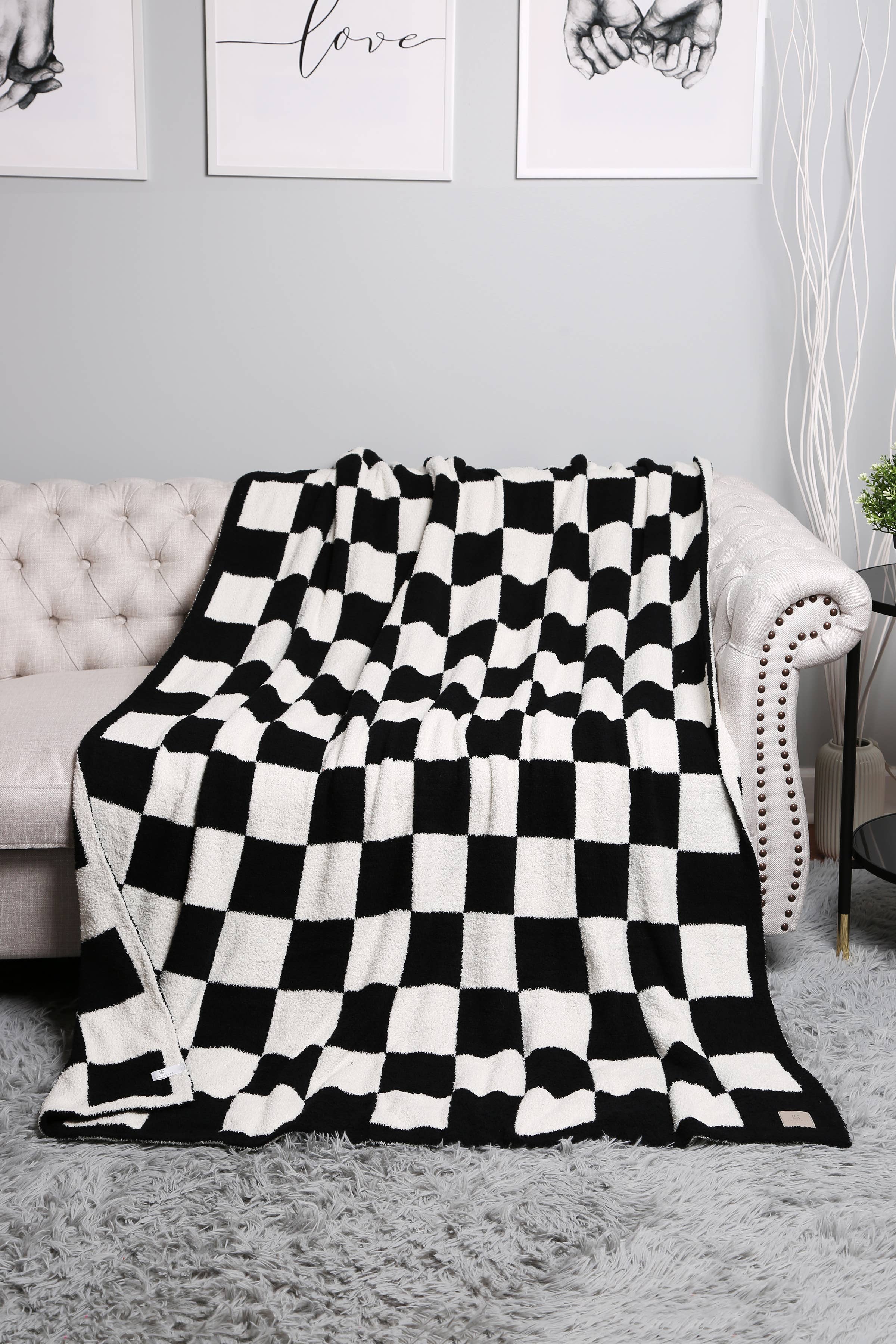 Queens Designs - Wholesale Throw Blanket - Checkered Print Blankets 2