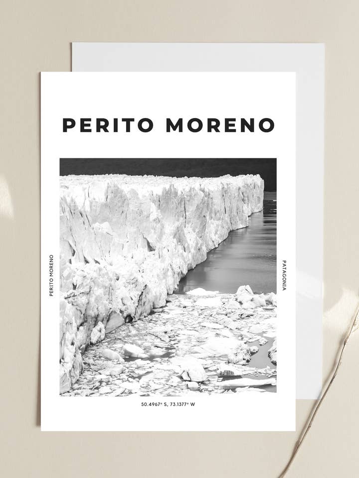 Perito Moreno 'Patagonias Masterpiece' Print for engroshandel hos The Travel Edit