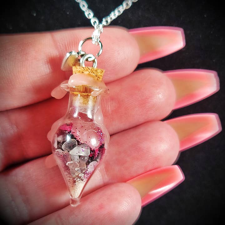 Collar Love Spell para venta al por mayor de THUG MERMAIDD