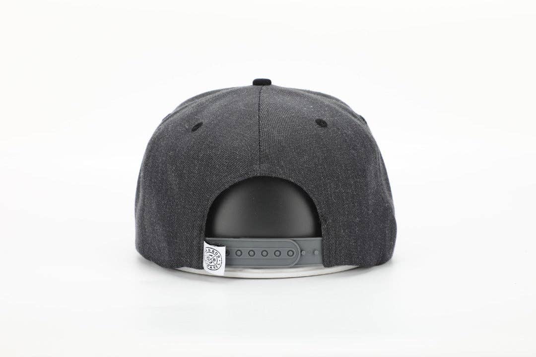 Dadbod Apparel – wholesale Flat-brimmed cap – Men's – DadVibes Classic - Snapback (Charcoal/Black Bill)2